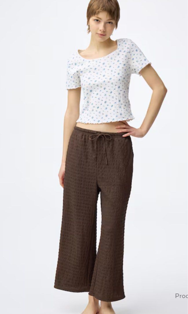 GU brown bottoms (Category: Other Bottoms) located in Quezon City. Submitted by spacecleanse (Listing ID 1456676826, Image 2). Description: Petite friendly Size M but fits XS-S Bought in jp.