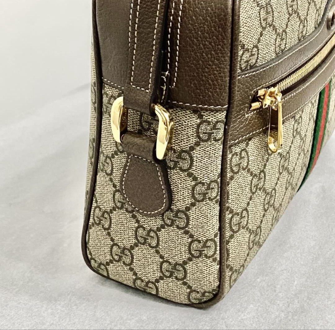 Gucci Ophidia GG (Category: Luxury Bags & Wallets) located in Makati City. Submitted by aideclutter (Listing ID 1456681358, Image 3). Description: • Used only a few times • Bought in Greenbelt • Bought for ₱101,500 (posted receipt) • Size : 10.5in (w) x 6.75in (h) x 3.25 (d) • Adjustable shoulder strap • Materials - Gold hardware - Coated Canvas - Leather strap and trims • With dustbag & box • Please check photos for details • Serious buyers only