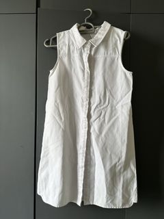 (Category: ) located in . Submitted by bargain_wardrobe (Listing ID 1456702775, Image 1). Description: .