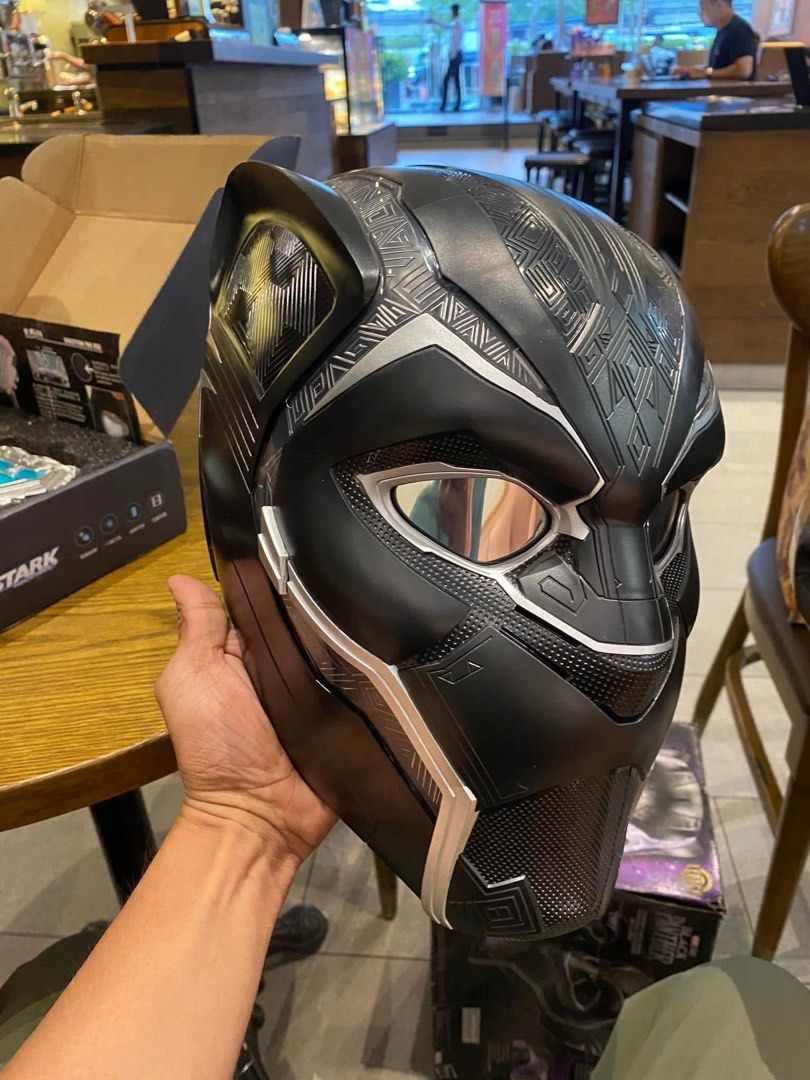 HASBRO BLACK PANTHER HELMET 1:1 (Category: Western Merchandise) located in Paranaque City. Submitted by icko007 (Listing ID 1456613903, Image 2). Description: BLACK PANTHER HELMET 1:1 MARVEL LEGENDS HASBRO CONDITION: BIB WORKING LIGHTS PRICE 3999 NALANG LAST PRICR!! LOCATION: PARANAQUE PAYMENT: GCASH SHIPPING: LALAMOVE/LBC.