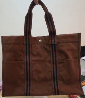 (Category: ) located in . Submitted by kazi_preloved (Listing ID 1456779968, Image 1). Description: .