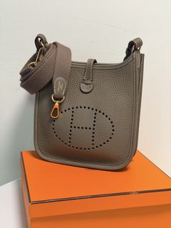 （分類：）位於 。 由 kayuen9397 提交（商品編號 1456737745，圖片 1）。簡介： 。