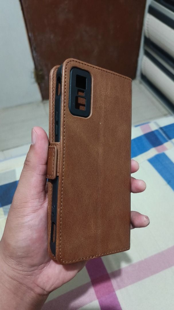 Infinix GT30 pro Case (Category: Cases & Sleeves) located in Caloocan City. Submitted by dnl777 (Listing ID 1456747383, Image 1). Description: For Infinix GT 30 Pro 1x palang nagamit, leather ang material. Good as new. Sagot nyo logistics/lalamove. .