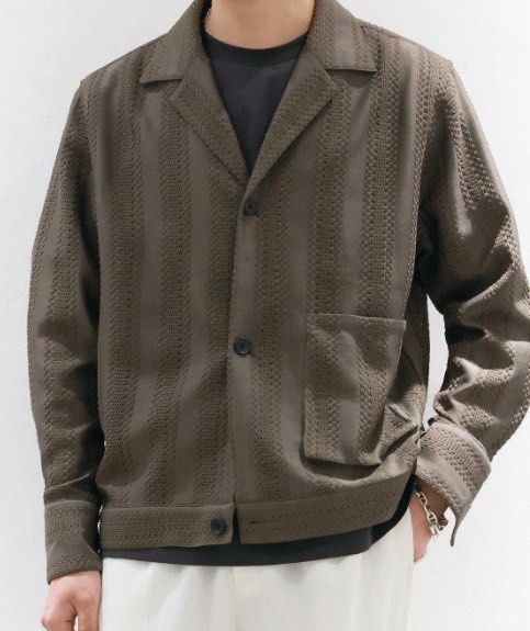 INITIAL BLAZER （分類：外套及戶外衣服）位於 Hong Kong。 由 yourfashionyourlife 提交（商品編號 1456711591，圖片 1）。簡介： Made of Japansese Fabric Size M Shoulder 18.5” Chest 47” Length 25.5” 原價$2780。