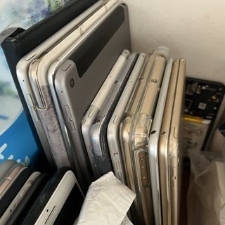 由 .r.u. (刊登 ID 1456727844，圖片 1) 提交，位於 的 (類別：)，說明：。