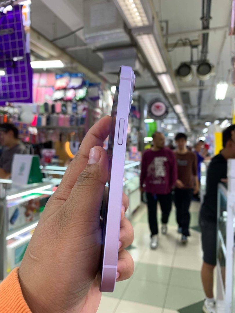 iPhone 14 256GB Factory Unlock No Issue Secondhand (Category: iPhone 14 Series) located in Pasig City. Submitted by FarAndRayShop (Listing ID 1456652669, Image 3). Description: OPEN FOR SWAP/SELLING/BUYING (RFS: Buy and Sell) Price: 24,499 iPhone 14 256GB •FACTORY UNLOCK •NO HIDDEN ISSUES •TEST TO SAWA •Authentic Phone Physical store in Greenhills Shopping Center XD-14 Stall Number Look For Rayray Or Anika NO CASH INSTALLMENT We are open also for