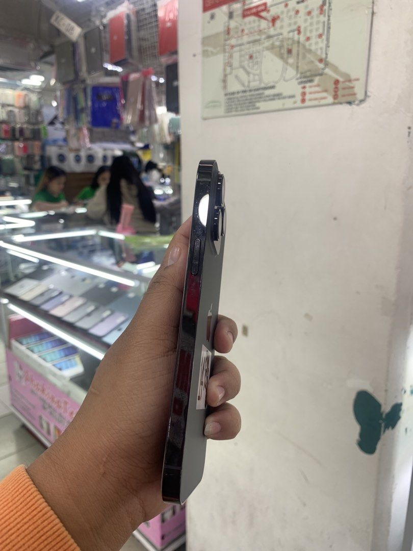 iPhone 14 Pro Max 128GB Factory Unlock No Issue Secondhand (Category: iPhone 14 Series) located in Pasig City. Submitted by FarAndRayShop (Listing ID 1456657821, Image 2). Description: OPEN FOR SWAP/SELLING/BUYING (RFS: Buy and Sell) Price: 32,499 iPhone 14 Pro Max 128GB •FACTORY UNLOCK •NO HIDDEN ISSUES •TEST TO SAWA •Authentic Phone Physical store in Greenhills Shopping Center XD-14 Stall Number Look For Rayray Or Anika NO CASH INSTALLMENT We a