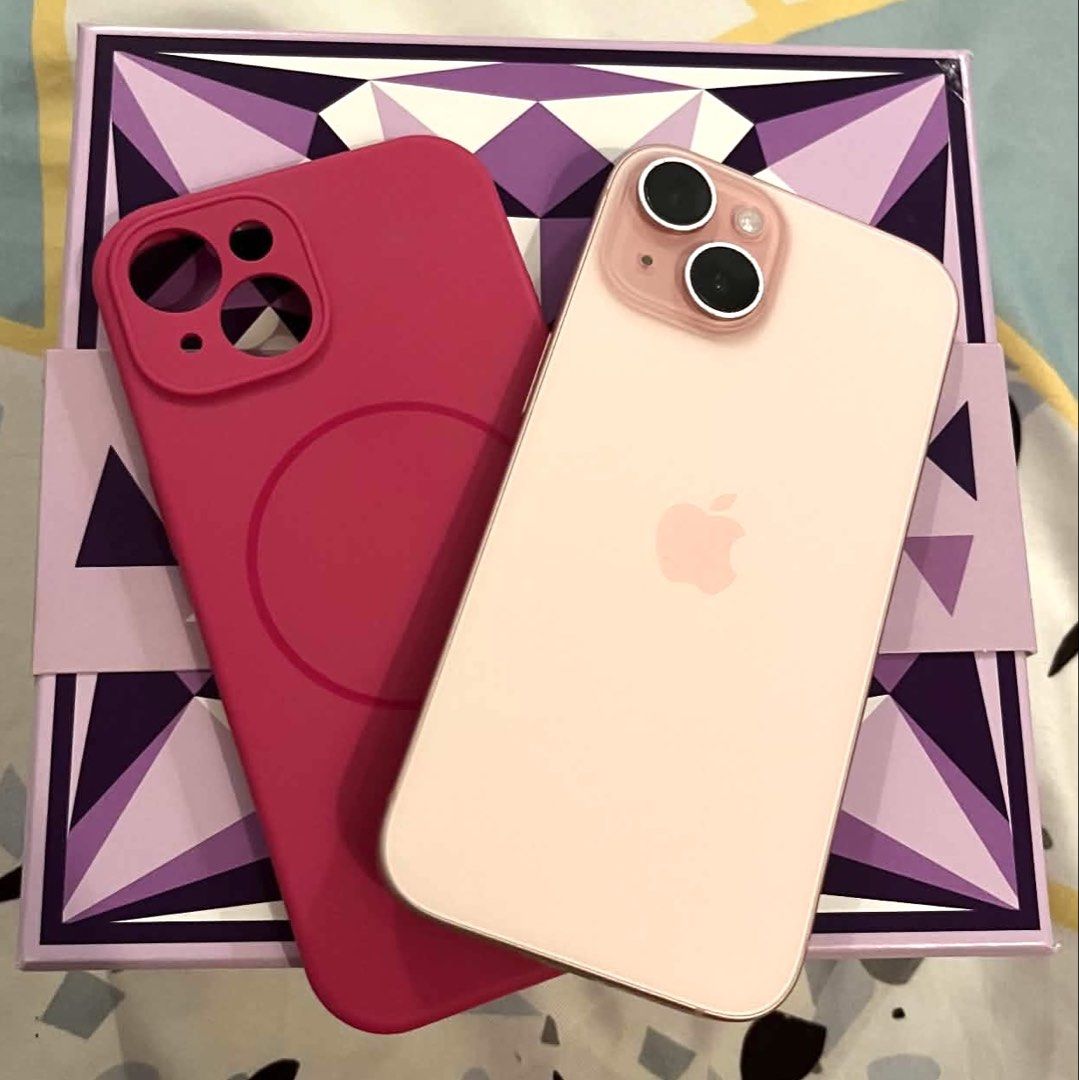 iPhone 15 pink (Category: iPhone 15 Series) located in Quezon City. Submitted by elliescloseta (Listing ID 1456730289, Image 2). Description: Lady owned No history repair .