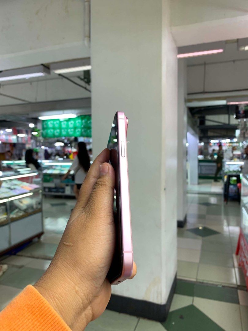 iPhone 15 Plus 128GB Factory Unlock Secondhand (Change Battery) (Category: iPhone 15 Series) located in Pasig City. Submitted by FarAndRayShop (Listing ID 1456655806, Image 2). Description: OPEN FOR SWAP/SELLING/BUYING (RFS: Buy and Sell) Price: 26,499 iPhone 15 Plus 128GB •FACTORY UNLOCK •NO HIDDEN ISSUES •TEST TO SAWA •Authentic Phone Issue: Change Battery Physical store in Greenhills Shopping Center XD-14 Stall Number Look For Rayray Or Anika 