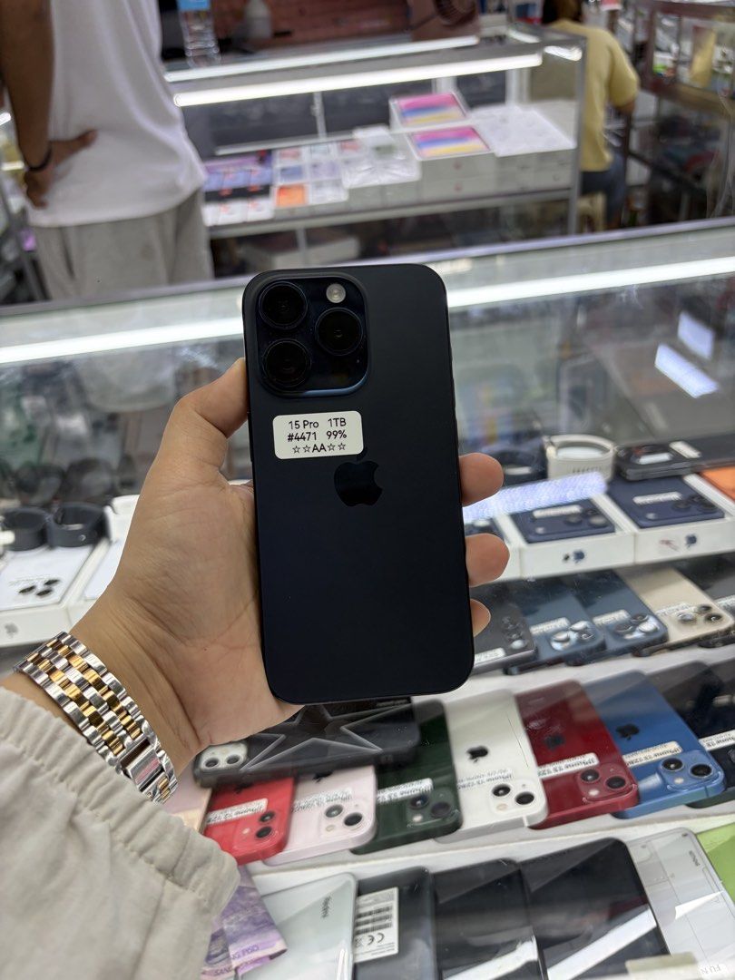 Iphone 15 Pro 1TB 99% BH FU NTC No issue (Category: iPhone 15 Series) located in San Juan City. Submitted by javedsgadgetshop (Listing ID 1456607405, Image 1). Description: INSTALLMENT OPTIONS : SPAY LATER / GGIVES / CREDIT CARD / SKYRO / HOMECREDIT (BRANDNEW) QUICK INFO! ✖️ ➡️ iphone 15pro ➡️ 1TB ➡️ Blue Color ➡️ NTC Variant ➡️ 95% Makinis & 99% BH ➡️ Factory Unlock ➡️ WITH FREE Temp, CASE AND CHARGER 🤝 We accept swap | Trade - In 💳 We do inst