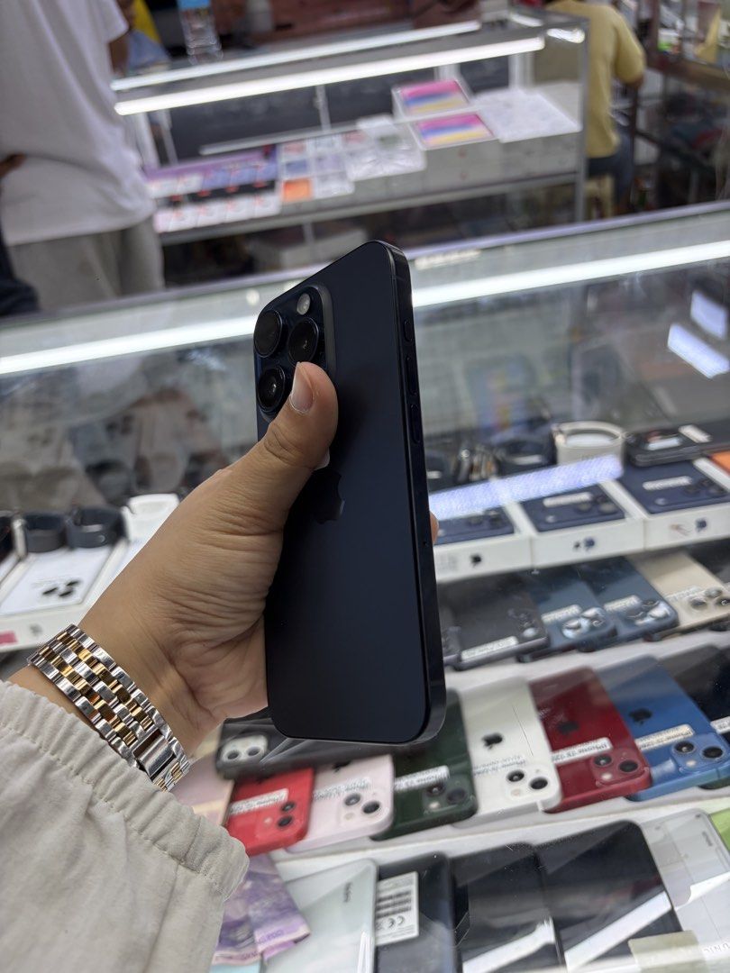 Iphone 15 Pro 1TB 99% BH FU NTC No issue (Category: iPhone 15 Series) located in San Juan City. Submitted by javedsgadgetshop (Listing ID 1456607405, Image 3). Description: INSTALLMENT OPTIONS : SPAY LATER / GGIVES / CREDIT CARD / SKYRO / HOMECREDIT (BRANDNEW) QUICK INFO! ✖️ ➡️ iphone 15pro ➡️ 1TB ➡️ Blue Color ➡️ NTC Variant ➡️ 95% Makinis & 99% BH ➡️ Factory Unlock ➡️ WITH FREE Temp, CASE AND CHARGER 🤝 We accept swap | Trade - In 💳 We do inst