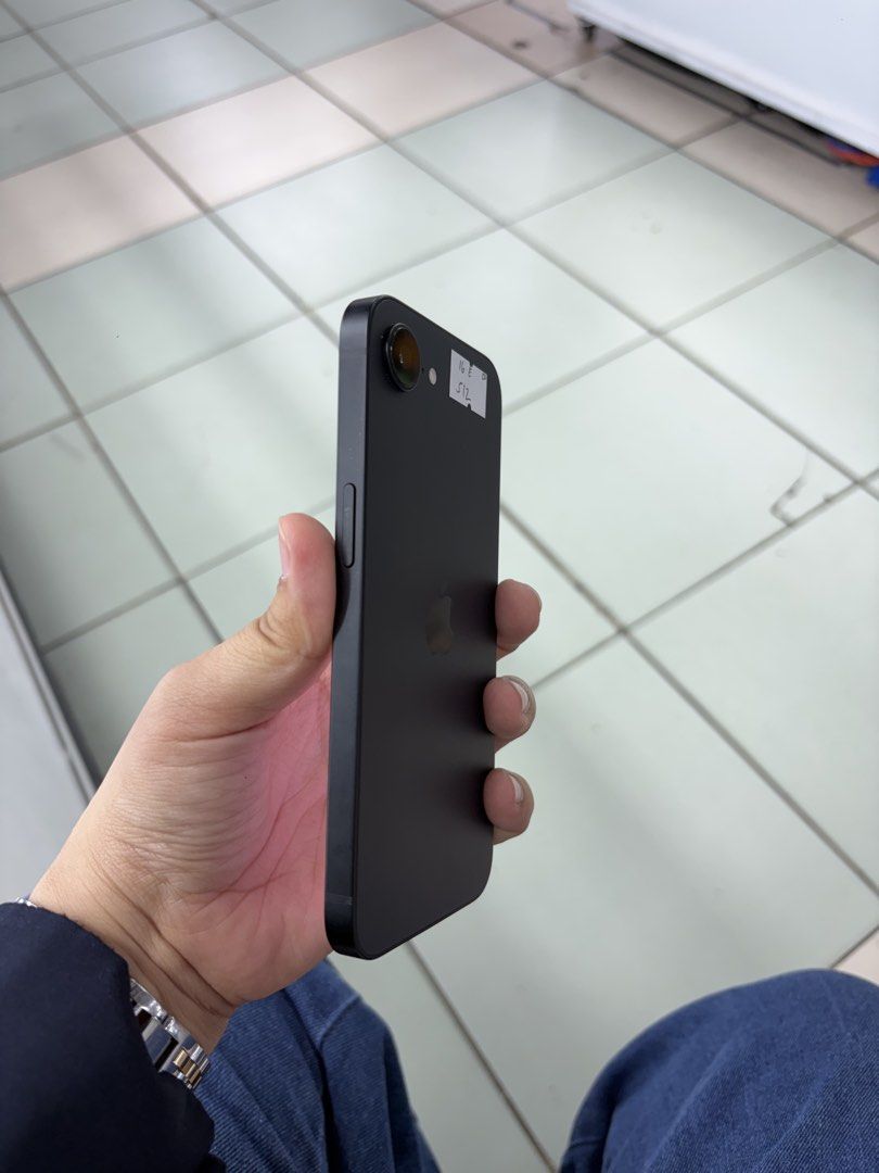 Iphone 16e 512gb 100% BH FU NTC no issue (Category: iPhone 16 Series) located in San Juan City. Submitted by javedsgadgetshop (Listing ID 1456606588, Image 2). Description: INSTALLMENT OPTIONS : SPAY LATER / GGIVES / CREDIT CARD / SKYRO / HOMECREDIT (BRANDNEW) QUICK INFO! ✖️ ➡️ iphone 16e ➡️ 512gb ➡️ Black Color ➡️ NTC Variant ➡️ 99% Makinis & 100% BH ➡️ Factory Unlock ➡️ WITH FREE Temp, CASE AND CHARGER 🤝 We accept swap | Trade - In 💳 We do in