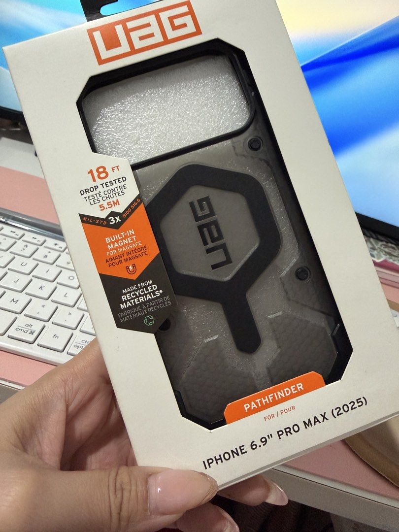 IPHONE 17 PRO MAX CASE /UAG Pro Pathfinder Magsafe Ash/Black (Category: Cases & Sleeves) located in Cavite. Submitted by daylightsolitude (Listing ID 1456619803, Image 1). Description: Brand New Sinukat lang Orig price: 2,790 Bought at Power Mac Center 📍Imus, Cavite.