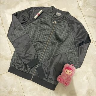 (Kategori: ) berada di . Dikirim oleh cfcollection_13 (ID iklan 1456763307, Gambar 1). Deskripsi: .