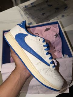 (Category: ) located in . Submitted by sneaker_swaggy (Listing ID 1456719555, Image 1). Description: .