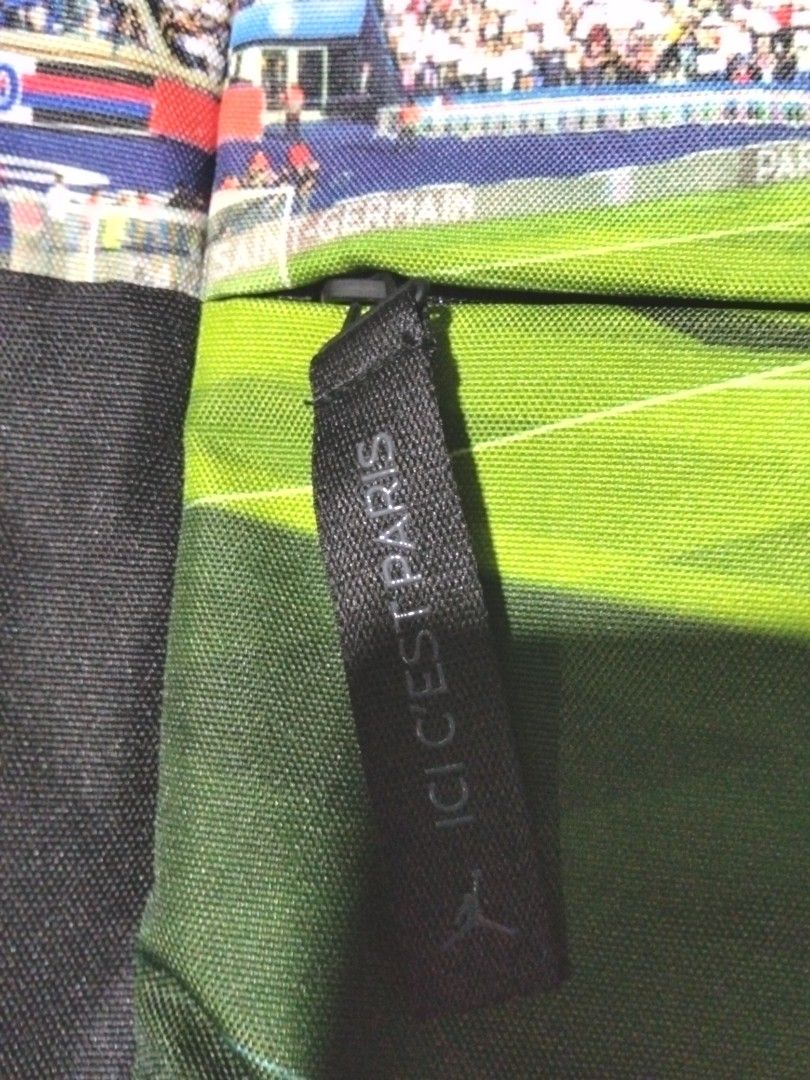 Jordan Paris Saint Germain Laptop Back Pack Authentic (Category: Backpacks) located in Pasay City. Submitted by jerome23 (Listing ID 1456623902, Image 3). Description: brand new with tag 💯 Authentic.