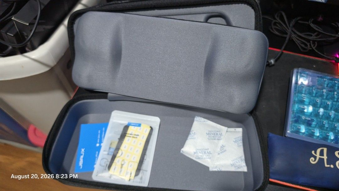 JSAUX Double Deck Carrying Case for Steamdeck, ROG Ally, Switch 2 and more (Category: Laptop Bags & Sleeves) located in Imus. Submitted by kikoexe (Listing ID 1456717155, Image 3). Description: In excellent condition. Not used that much as my Switch 2 no longer fits with Nyxi Pads attached. You can fit most PC handhelds and Switch 2 and this comes with bottom compartment for accessories. Meeting places within General Trias, Imus and Dasmariñas ar