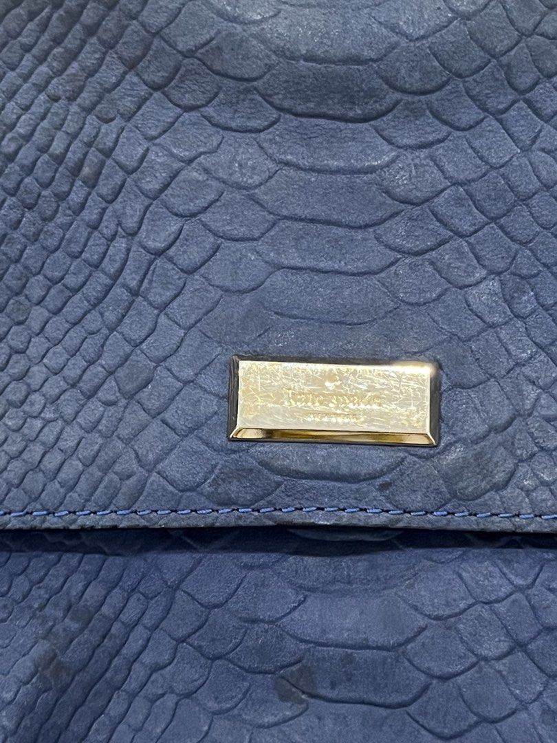 Kate Spade Blue Crossbody Bag (Category: Luxury Bags & Wallets) located in Cotabato. Submitted by nacreous (Listing ID 1456707460, Image 3). Description: .