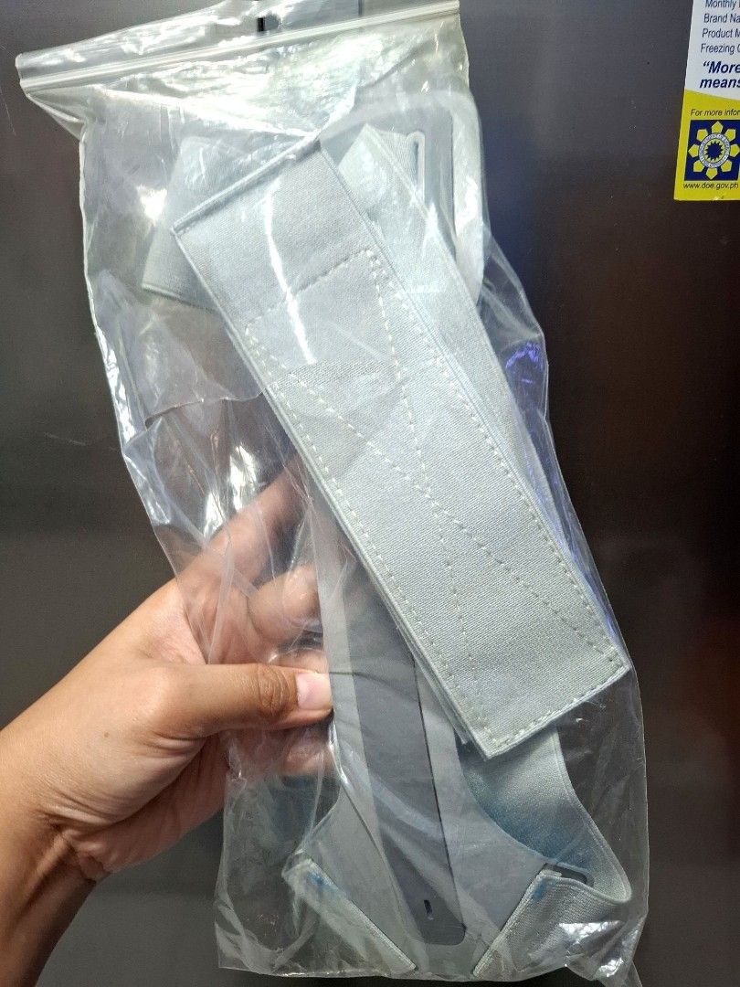 Kids Posture Corrector Back Brace - Size S (Category: Braces, Support & Protection) located in Quezon City. Submitted by an.marie (Listing ID 1456635910, Image 2). Description: Posture corrector for kids (Size S). Helps improve posture and correct slouching. Easy to wear and adjust for comfortable back support..