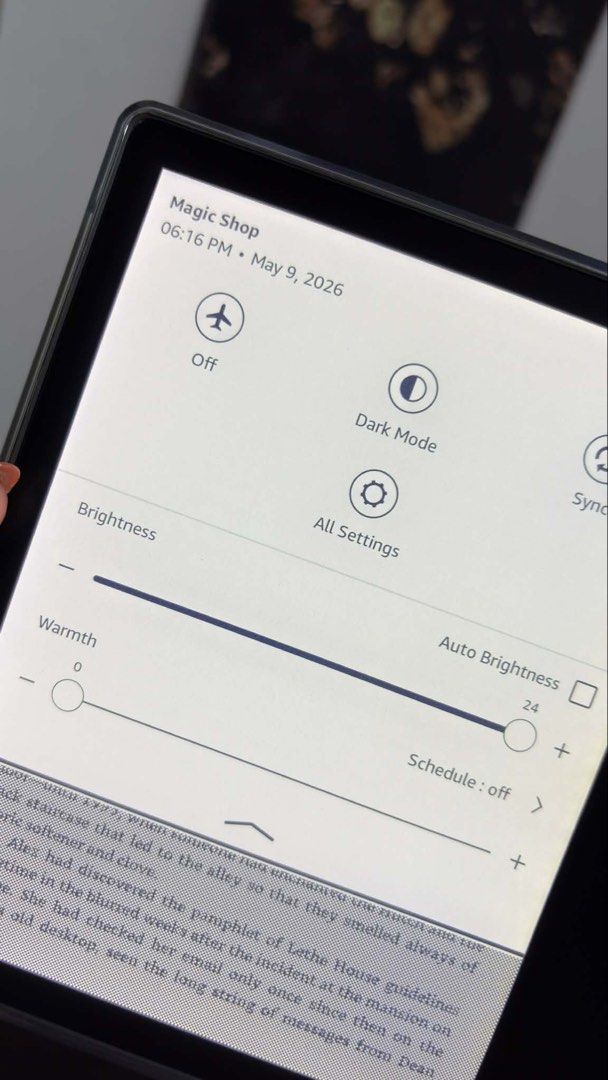 Kindle Oasis 32gb (Category: E-Readers) located in Manila. Submitted by abglfjrdo7 (Listing ID 1456755949, Image 3). Description: .