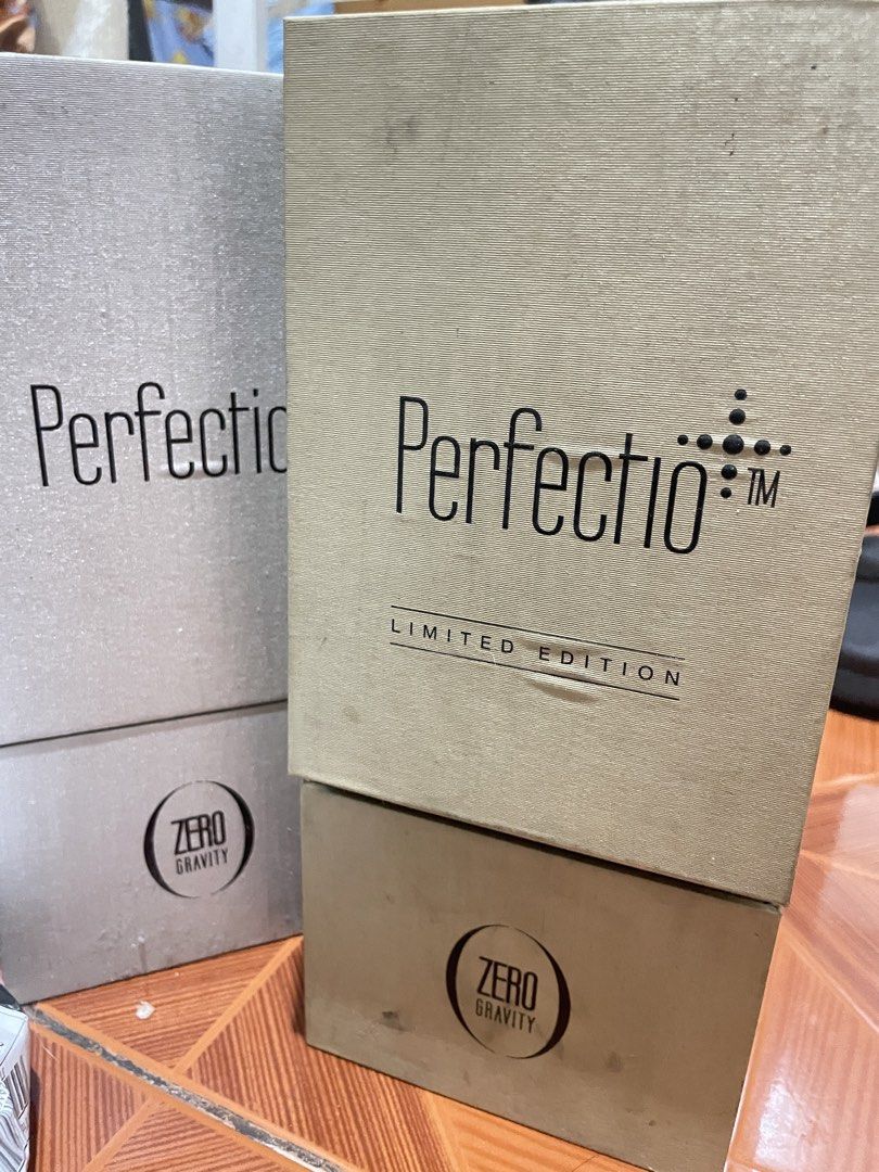 LIMITED EDITION Zero Gravity Perfectio Plus (Category: Face Care) located in Taguig. Submitted by elodia.kloset (Listing ID 1456660041, Image 2). Description: Zero Gravity Perfectio Plus ✨ Selling my authentic Zero Gravity Perfectio Plus 🤍 ORIG PRICE: 287K PESOS Bought in 2018 (Used Once tas natambak na) •BATTERY ISSUES • Please contact Zero Gravity customer service for battery replacement Includes charger, manual, and box Please read the batter