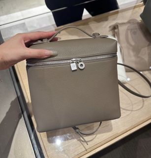 （分類：）位於 。 由 societyinfame 提交（商品編號 1456655190，圖片 1）。簡介： 。