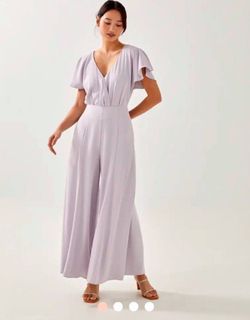 (Category: ) located in . Submitted by clearzeewardrobe (Listing ID 1456719384, Image 1). Description: .
