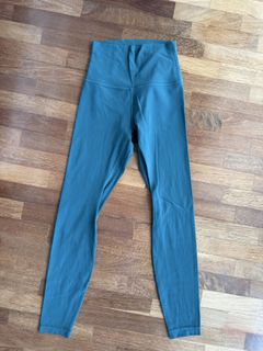 (Category: ) located in . Submitted by juliaw_preloved_lux (Listing ID 1456636530, Image 1). Description: .