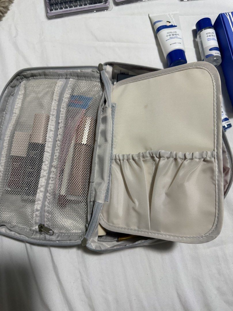makeup bundle (Category: Makeup) located in Manila. Submitted by xu_yans (Listing ID 1456708335, Image 2). Description: FREE: makeup bag, grwm milk tint, and eyelash tweezer 2,999 only.