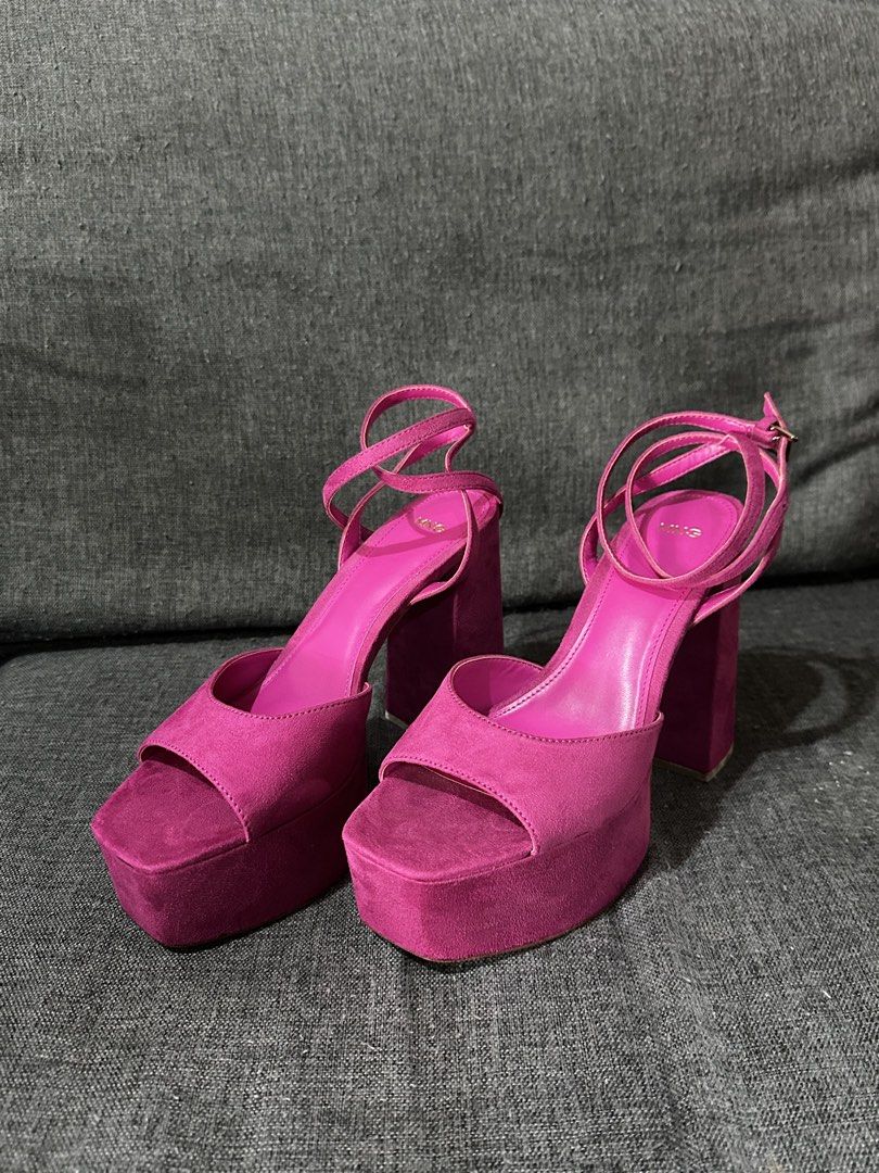 Mango "Sou" Platform Ankle-Cuff Sandals - Fuschia Pink (Category: Heels) located in Manila. Submitted by cheekysquirrel (Listing ID 1456671192, Image 1). Description: - Brand: Mango - Color: Pink - Material: Suede - Style: Platform sandals - Heel: Chunky block heel - Features: Ankle strap - Condition: Excellent, worn only once - Occasion: Perfect for dressing up, parties, or a night out - RFS: Wrong Size.
