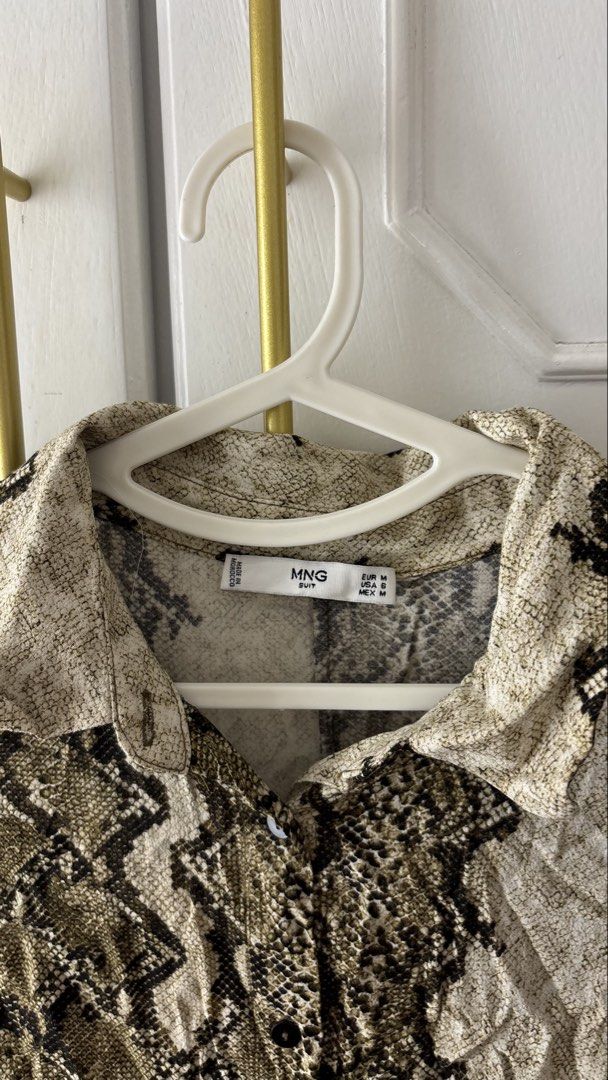 Mango Suit Dress Animal Print Snake (Category: Dresses) located in Pakil. Submitted by byvera (Listing ID 1456768403, Image 2). Description: .