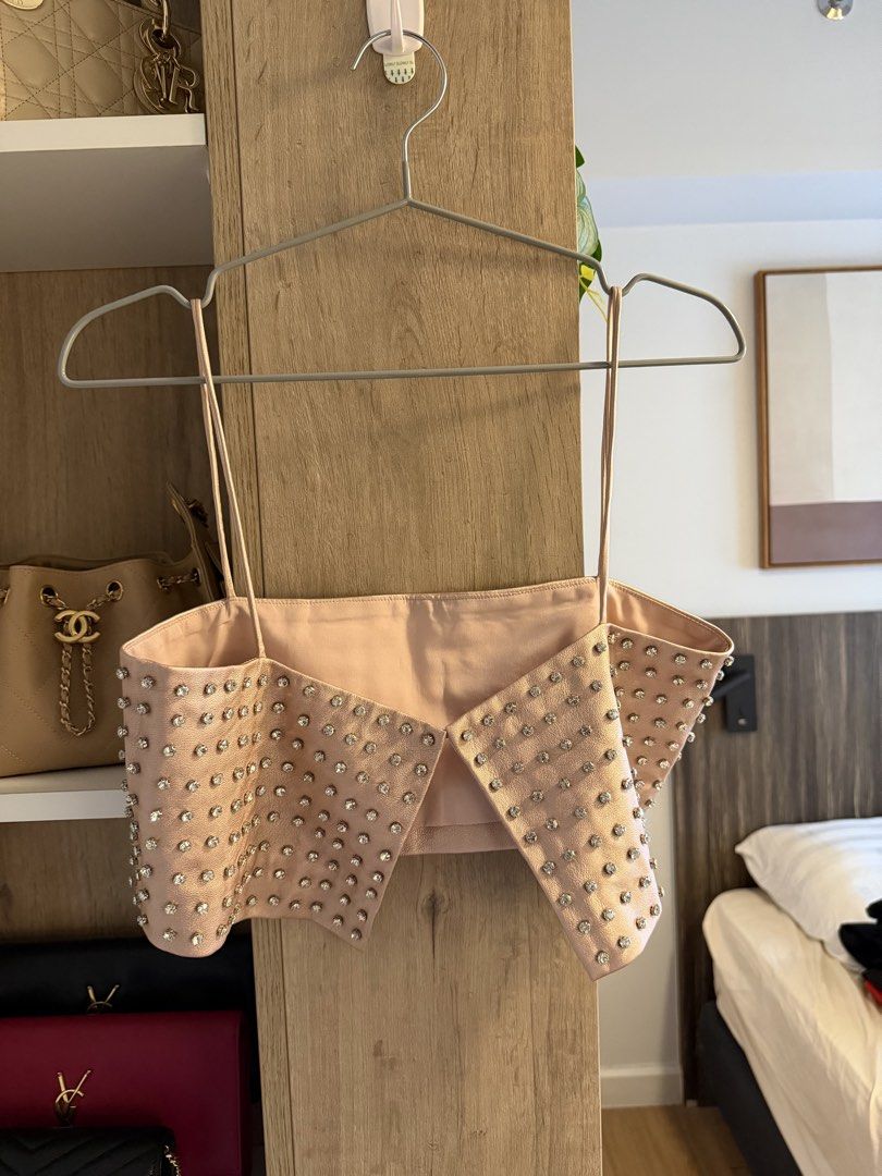 Mango swarovski set pink (Category: Sets or Coordinates) located in Mandaluyong City. Submitted by erinhadap (Listing ID 1456684146, Image 2). Description: .