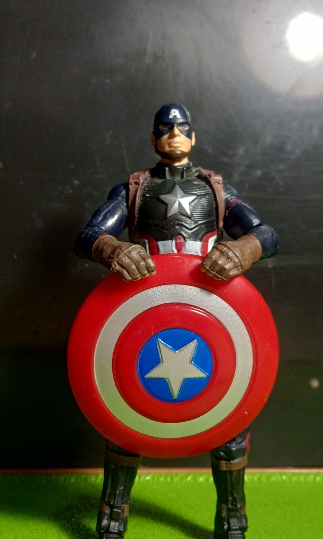 Marvel Captain America figure 3.75 /1:18 (Category: Figurines & Statues) located in Pitogo. Submitted by injoker99_. (Listing ID 1456692768, Image 2). Description: WYSIWYG GOOD CONDITION BRING IT ON BITCHES CAPTAIN AMERICA INFINITY WAR GCASH PAYMENT JNT SHIPPING.