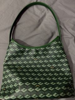 (Category: ) located in . Submitted by maffytaffy (Listing ID 1456725811, Image 1). Description: .