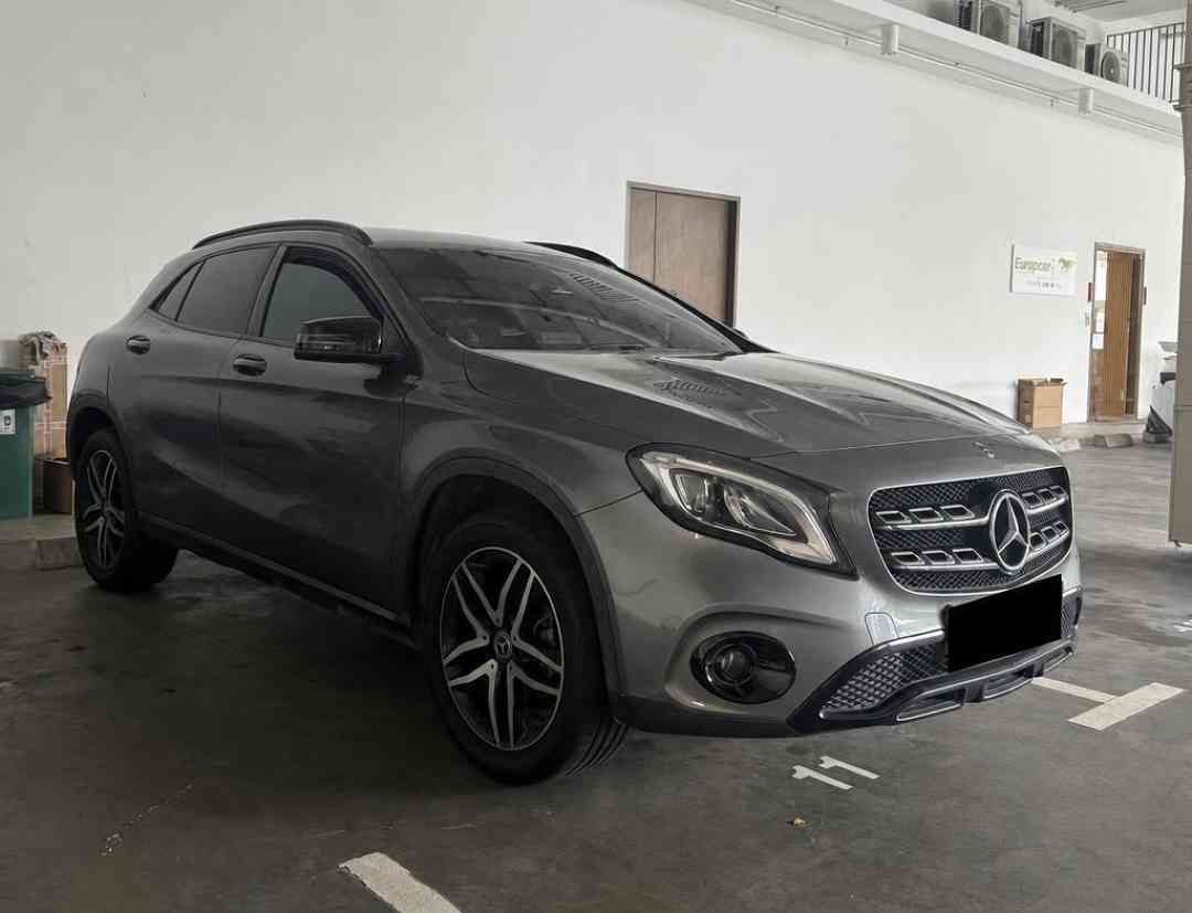 Mercedes-Benz GLA-Class 2014 GLA180 Urban Edition [2019] (A) (Category: Used Cars) located in Singapore. Submitted by monstermotors. (Listing ID 1456678130, Image 2). Description: Popular Compact SUV. Major Servicing Just Done. Wear & Tear Replaced Accordingly. Inspection Welcome Too. Financing Available. Contact Us Sales Contact: Austin - tel:86666639 .