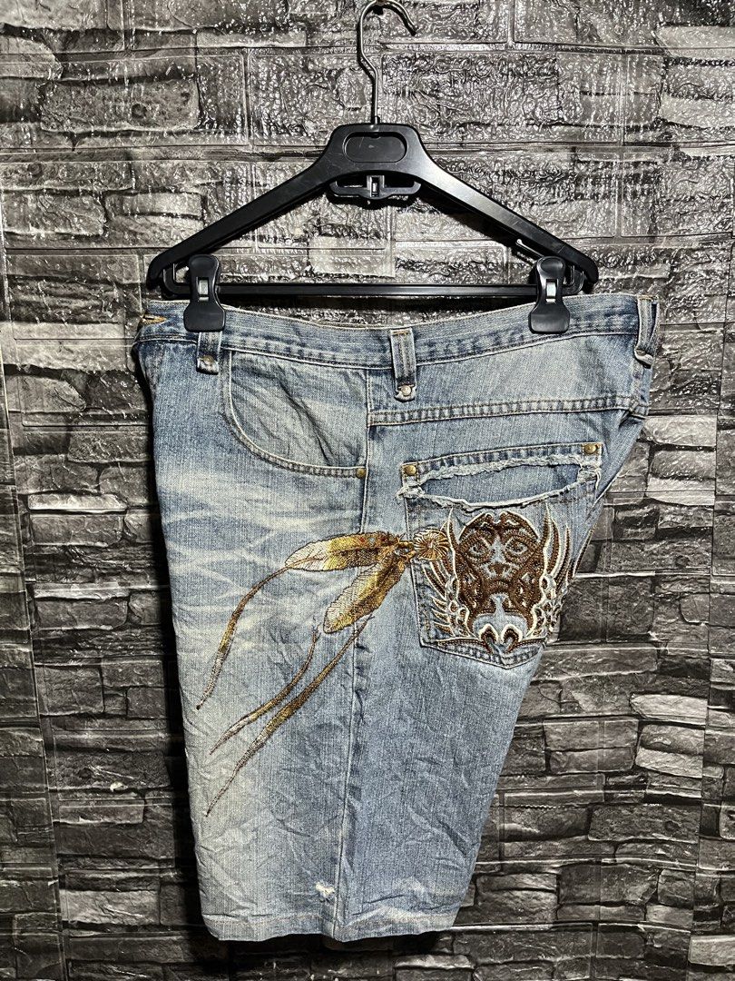 Miskeen Embroidered Baggy Denim Short (Category: Shorts) located in Manila. Submitted by flex_curation (Listing ID 1456740706, Image 3). Description: DIMES 34W 22L 11Hem IN VERY GOOD CONDITION AND PRESENTABLE CONDITION BACOOR CAVITE.