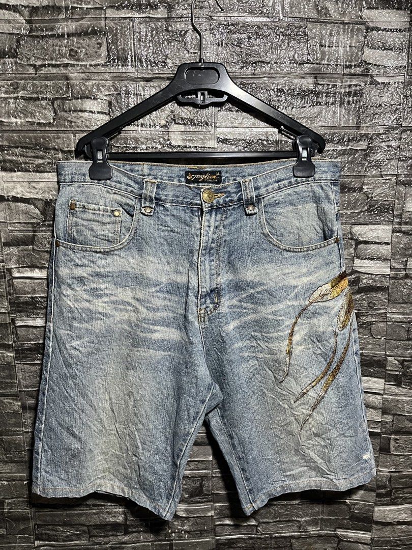 Miskeen Embroidered Baggy Denim Short (Category: Shorts) located in Manila. Submitted by flex_curation (Listing ID 1456740706, Image 2). Description: DIMES 34W 22L 11Hem IN VERY GOOD CONDITION AND PRESENTABLE CONDITION BACOOR CAVITE.