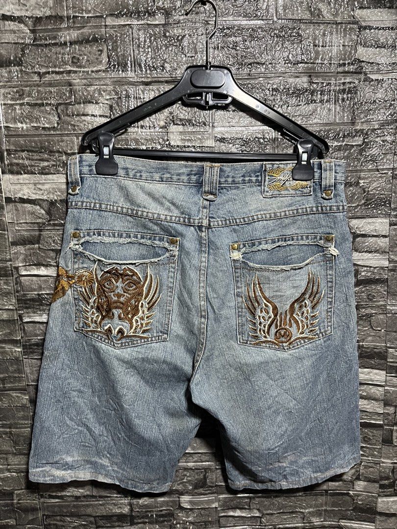 Miskeen Embroidered Baggy Denim Short (Category: Shorts) located in Manila. Submitted by flex_curation (Listing ID 1456740706, Image 1). Description: DIMES 34W 22L 11Hem IN VERY GOOD CONDITION AND PRESENTABLE CONDITION BACOOR CAVITE.