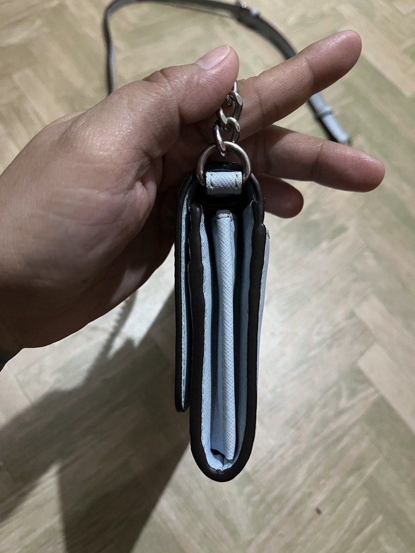 Mk Jetset (Category: Luxury Bags & Wallets) located in Santiago. Submitted by luxuryfindforlessph (Listing ID 1456614548, Image 3). Description: May konting mancha lang overall good as new.