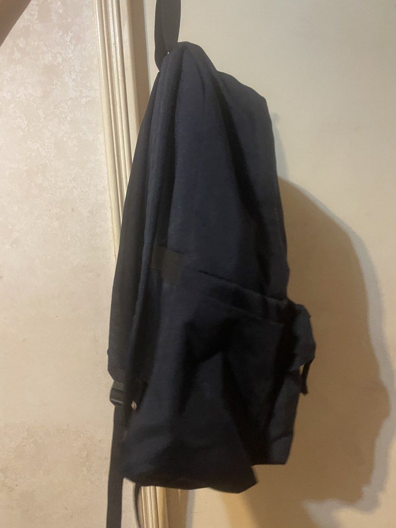 Muji 撥水加工背囊 （分類：背包）位於 Hong Kong。 由 zoyuen116 提交（商品編號 1456723512，圖片 3）。簡介： 。