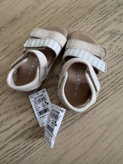 （分類：）位於 。 由 sympamama 提交（商品編號 1456682127，圖片 1）。簡介： 。