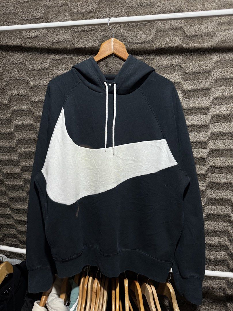 Nike big swoosh hoodie (Category: Coats, Jackets and Outerwear) located in Bulacan. Submitted by OG_Domsthrift (Listing ID 1456642763, Image 2). Description: Large On tag 25x28 Issue: zerox stain, need wash Color rate:9.5/10 .