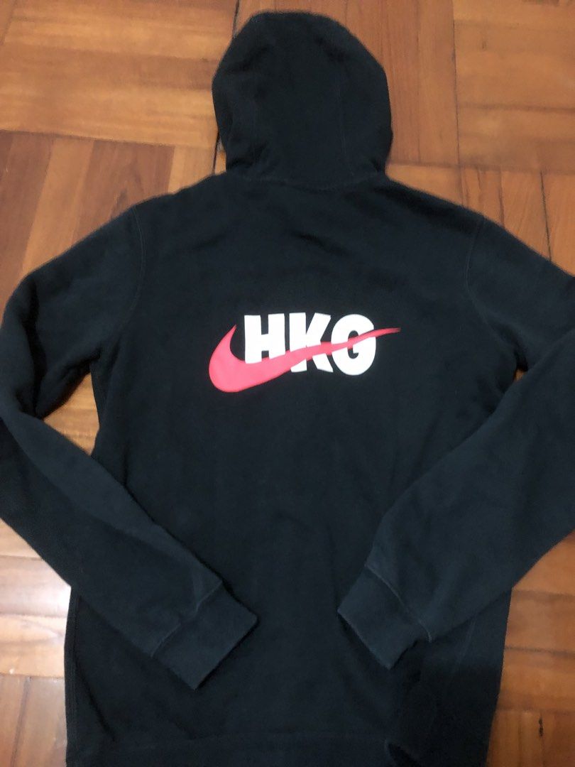 Nike jacket （分類：運動服裝）位於 Hong Kong。 由 nuhczar 提交（商品編號 1456697059，圖片 1）。簡介： 。