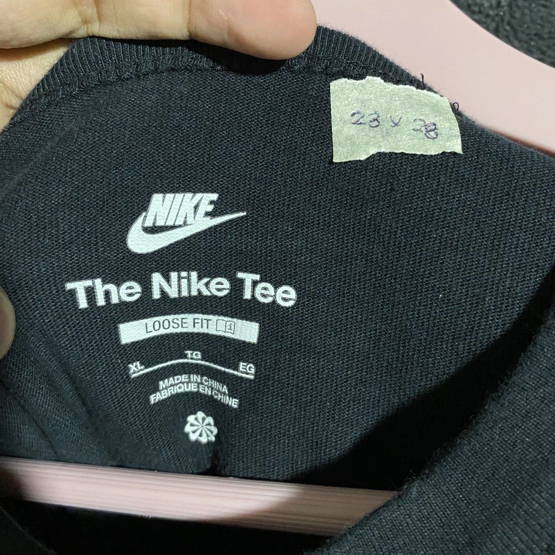 Nike Mid Logo T- Shirt (Category: Tshirts & Polo Shirts ) located in Cebu City. Submitted by kklez (Listing ID 1456699343, Image 3). Description: 23 x 28 Good Condition Authentic.