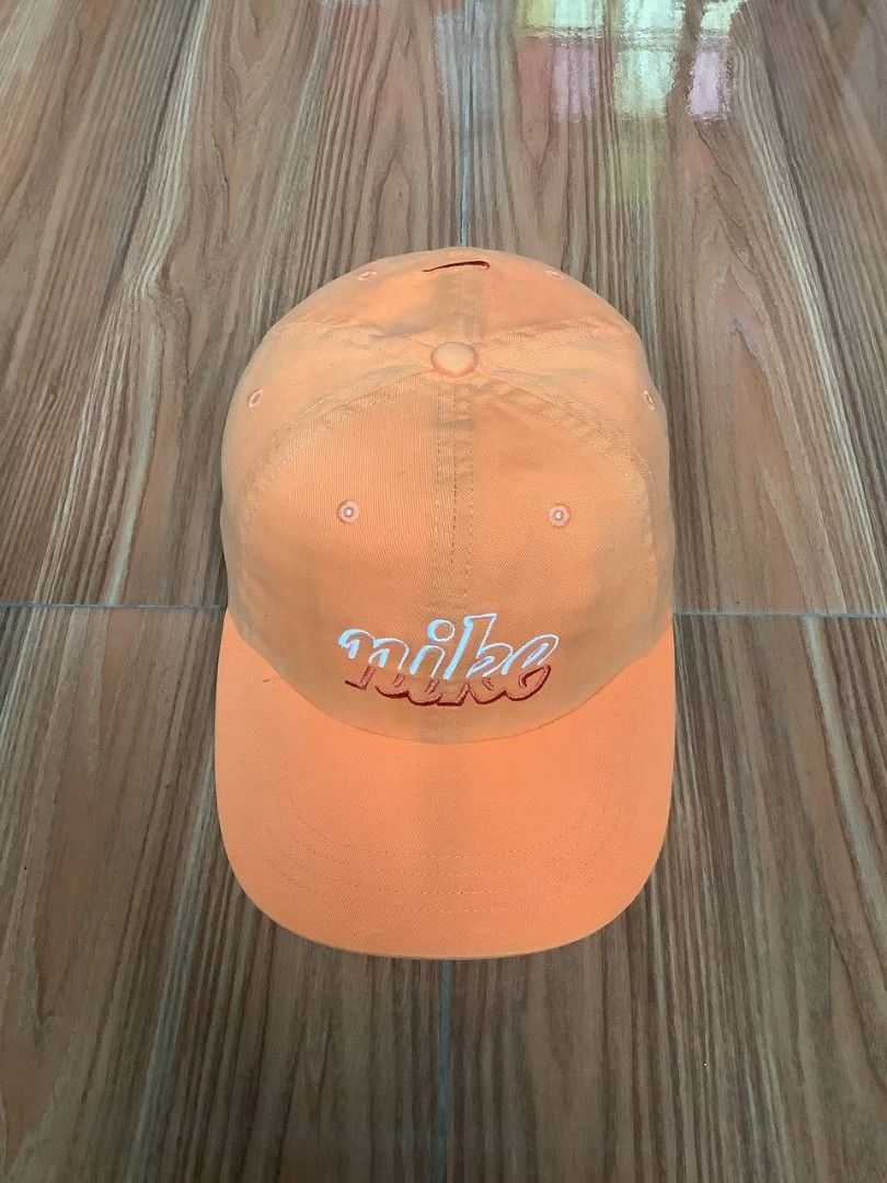 Nike Running Cap (Category: Caps & Hats) located in Canaman. Submitted by stayhypethrifted (Listing ID 1456701194, Image 1). Description: .