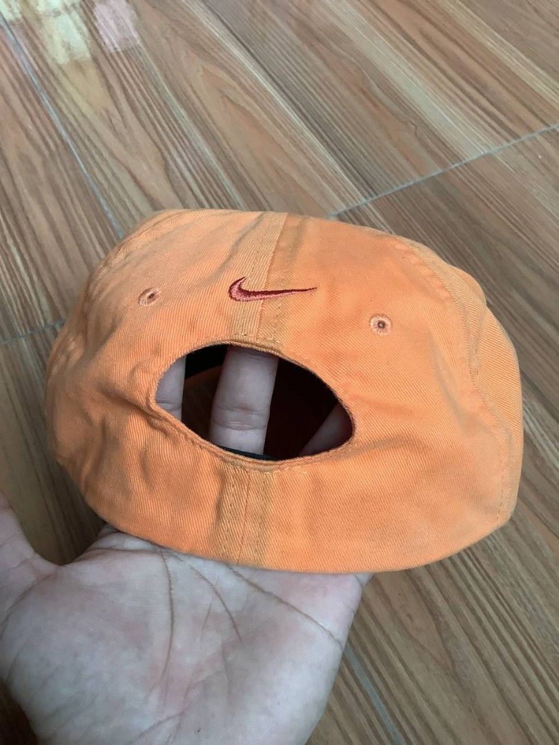 Nike Running Cap (Category: Caps & Hats) located in Canaman. Submitted by stayhypethrifted (Listing ID 1456701194, Image 3). Description: .