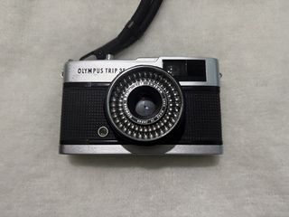 (Category: ) located in . Submitted by goooooodthrifts (Listing ID 1456713057, Image 1). Description: .