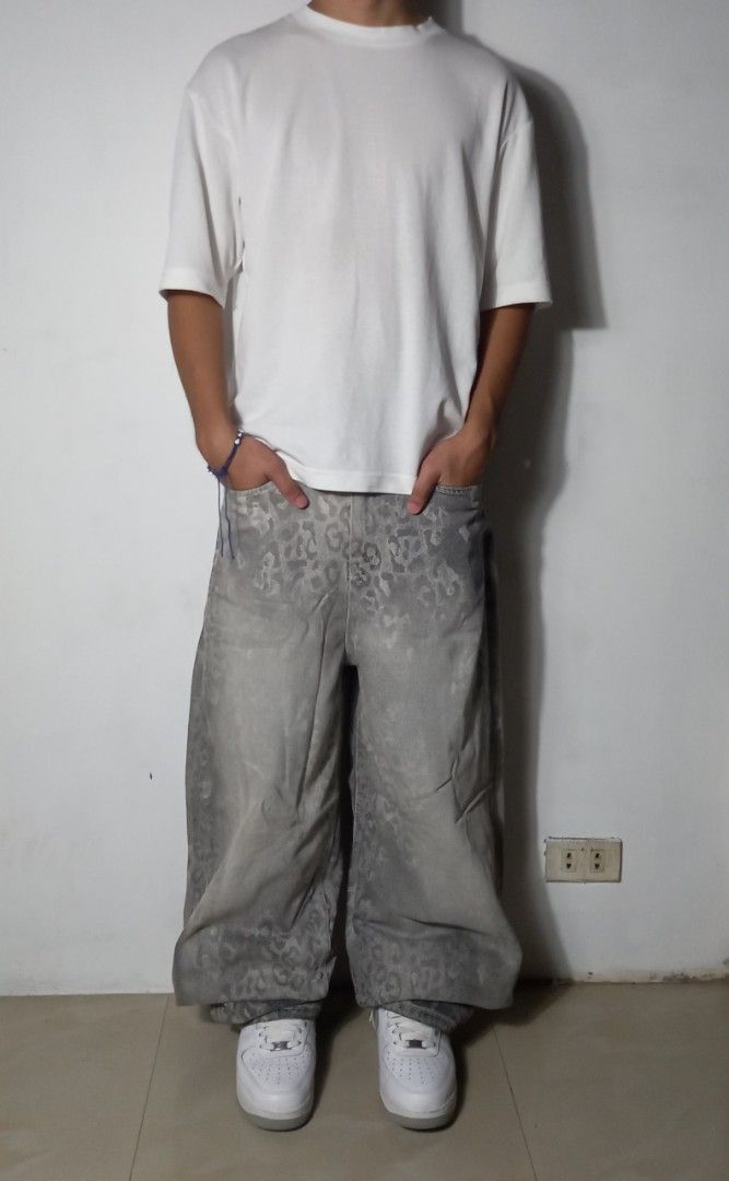 OOTJ Grunge Grey Leopard Denim Pants (Category: Jeans) located in Quezon City. Submitted by renovare.196 (Listing ID 1456735933, Image 1). Description: OOTJ Grunge Grey Leopard Denim Pants As New Condition Color Rate: 9/10 Issue: None Model: 5'7" Fb: Esjay Tingcoy Pm kong gusto nyo vid ww Measurements • Width: 28 • Length: 44.5 • Thigh: 14 • Hem: 9.5 Price: 650 or Obo DM IF INTERESTED📥.