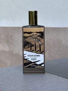 (Category: ) located in . Submitted by aiscentperfume (Listing ID 1456663918, Image 1). Description: .