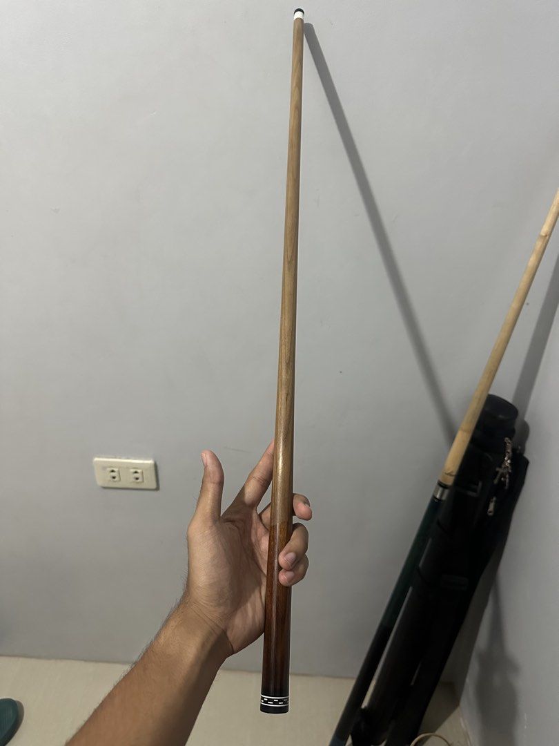 Pampanga Cue (Shaft Only) (Category: Billiards and Bowling) located in Manila. Submitted by iamlevi01 (Listing ID 1456621018, Image 2). Description: for sale from pampanga cue 3.8.8 radial stock ferulle tip: fury night (medium) almost brand new price: 1.5k via: J&T or Meet up Around Zambales you can contact me on: fb: Zyrus Amir Fernandez contact no. 09387242047 .